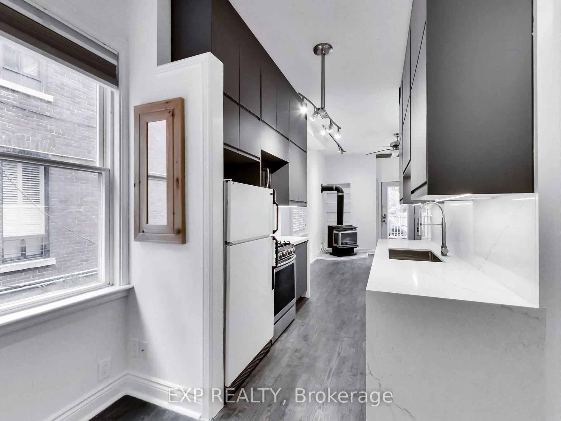 Photo 12 of Unit Unit #1, 38 River Street, Toronto, Regent Park — HOMEH