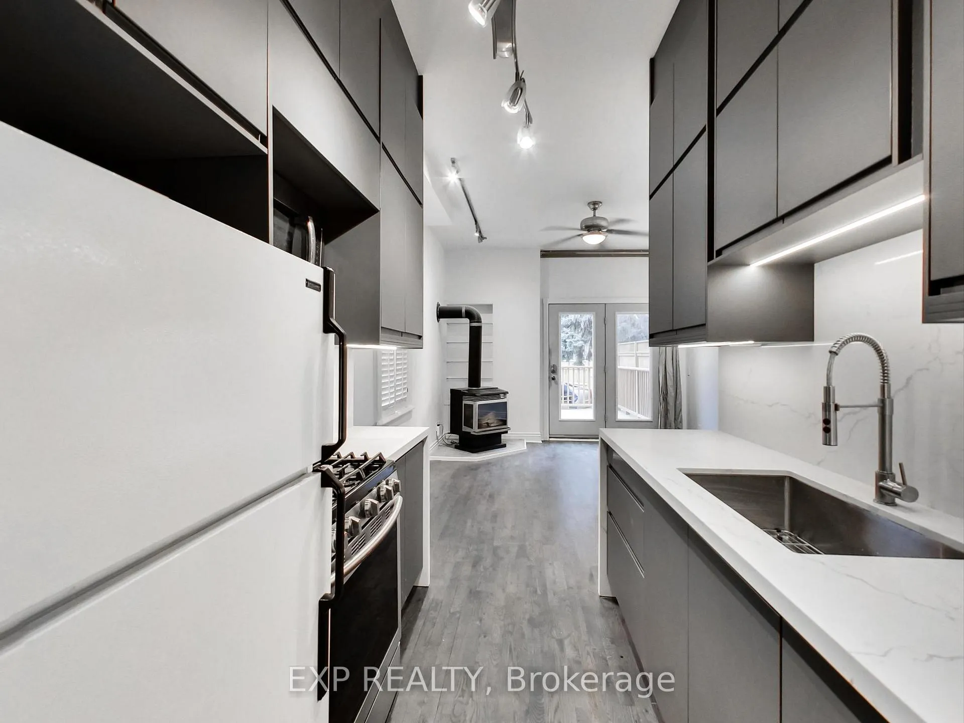 Photo 13 of Unit Unit #1, 38 River Street, Toronto, Regent Park — HOMEH