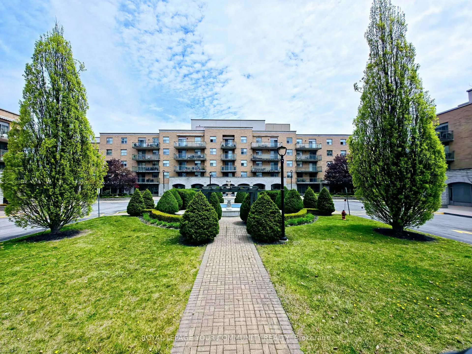 Front of Unit 114, 2504 Rutherford Road