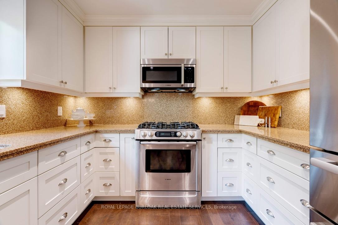 Photo 9 of 537 Harmony Avenue, Burlington, Roseland — HOMEH