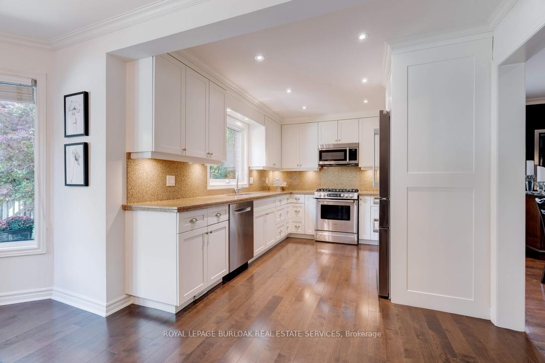 Photo 11 of 537 Harmony Avenue, Burlington, Roseland — HOMEH