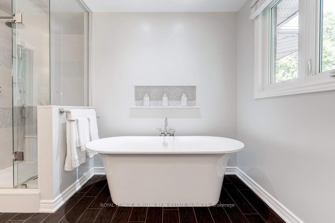 Photo 27 of 537 Harmony Avenue, Burlington, Roseland — HOMEH