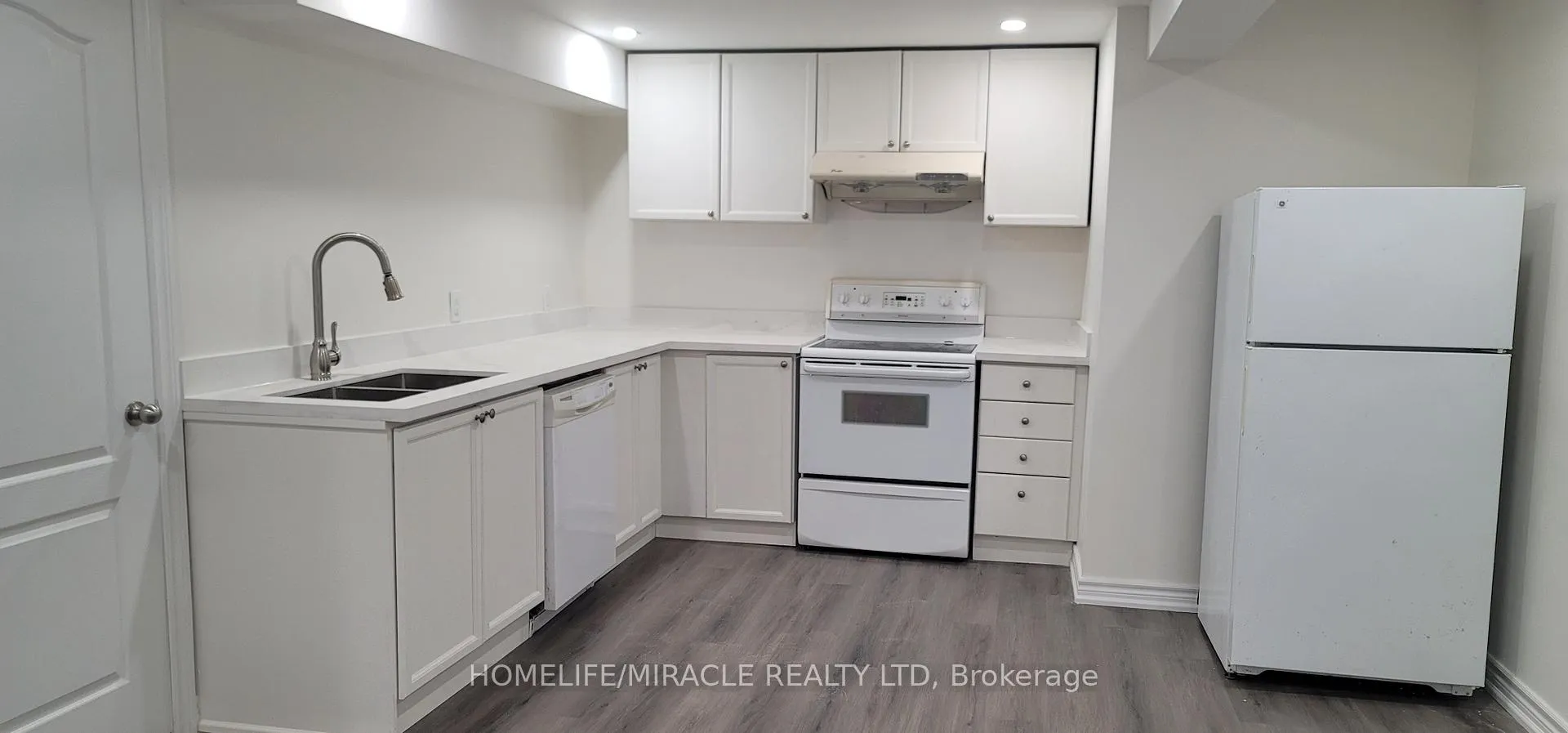Photo 3 of Unit Basement, 1132 Thimbleberry Circle, Oshawa, Eastdale — HOMEH