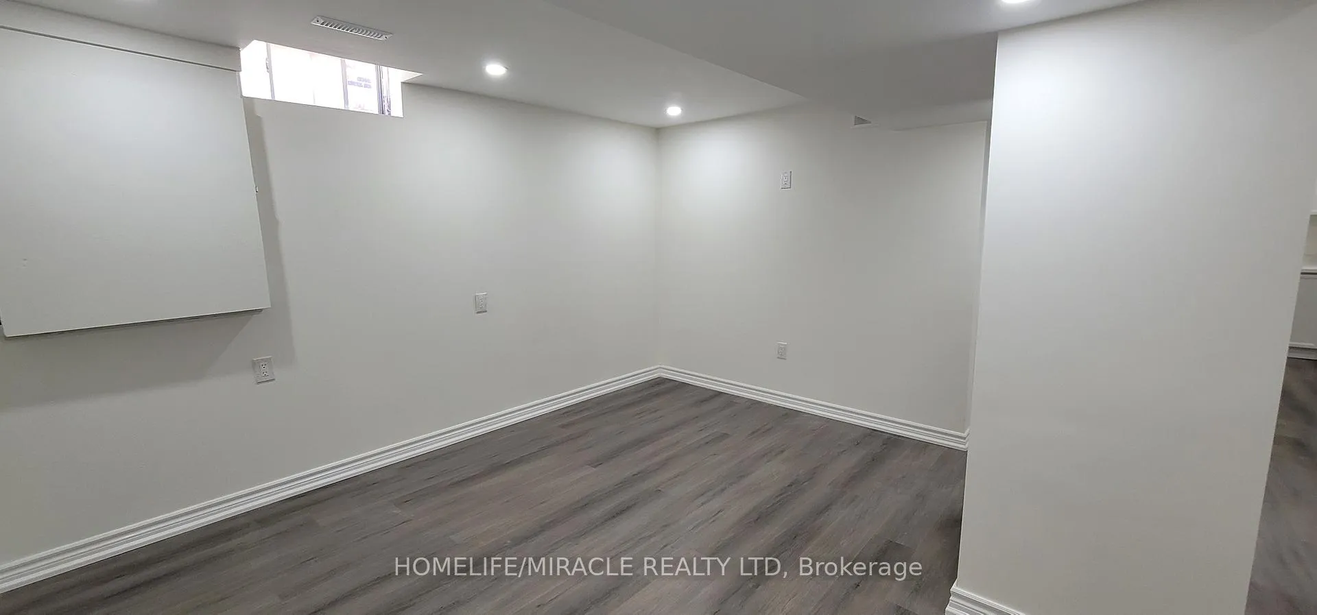 Photo 4 of Unit Basement, 1132 Thimbleberry Circle, Oshawa, Eastdale — HOMEH