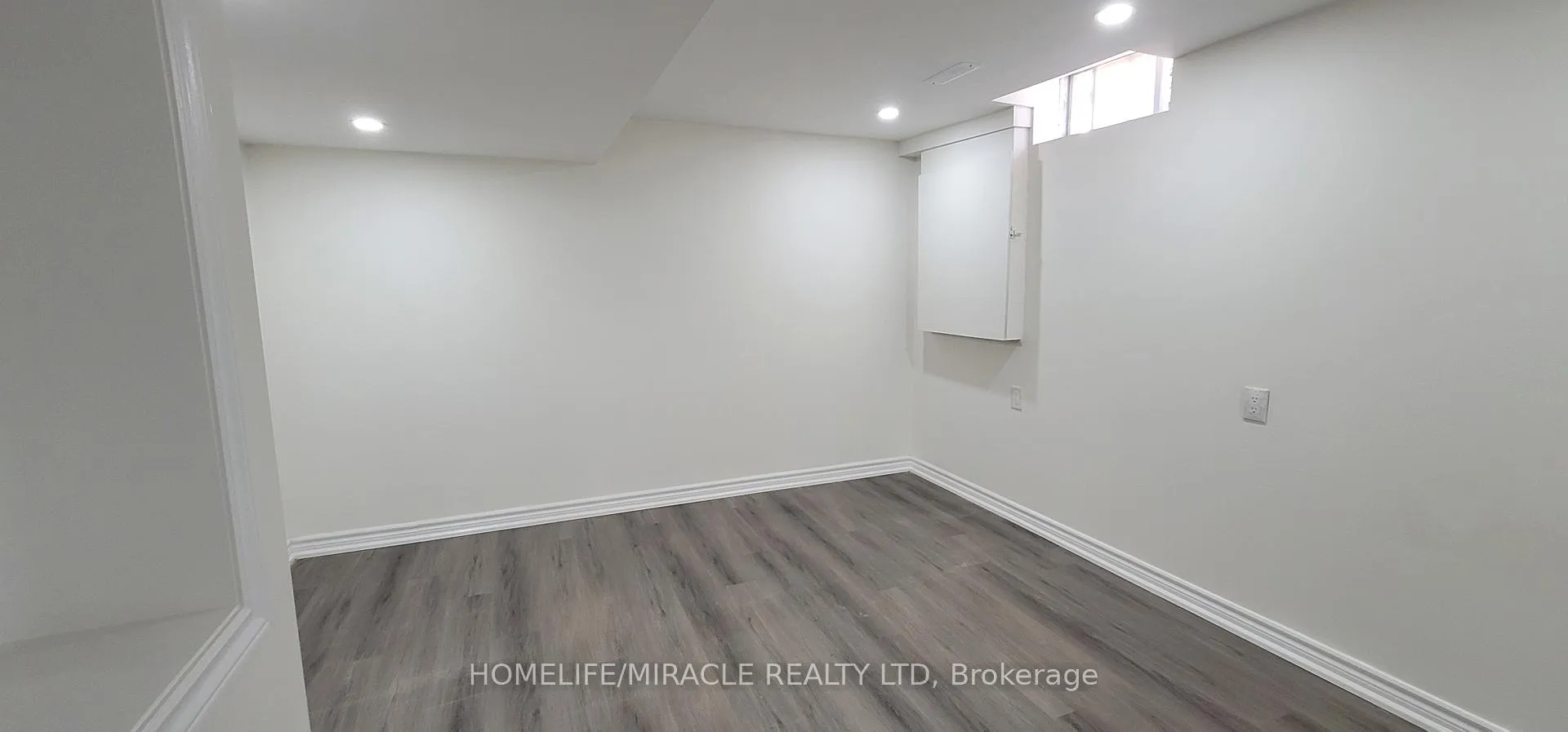Photo 5 of Unit Basement, 1132 Thimbleberry Circle, Oshawa, Eastdale — HOMEH