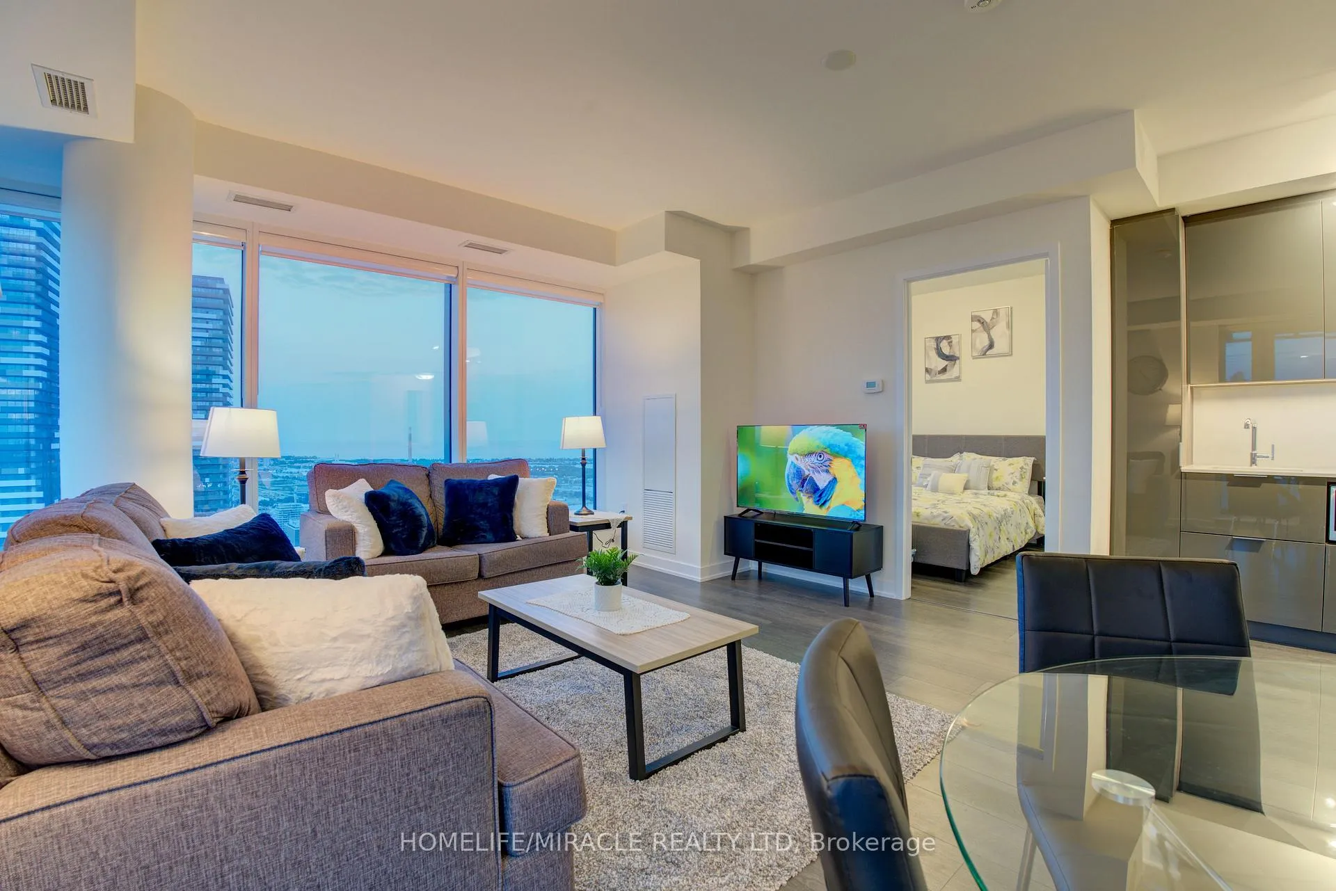 Photo 13 of Unit 5307, 28 Freeland Street, Toronto, Waterfront Communities — HOMEH