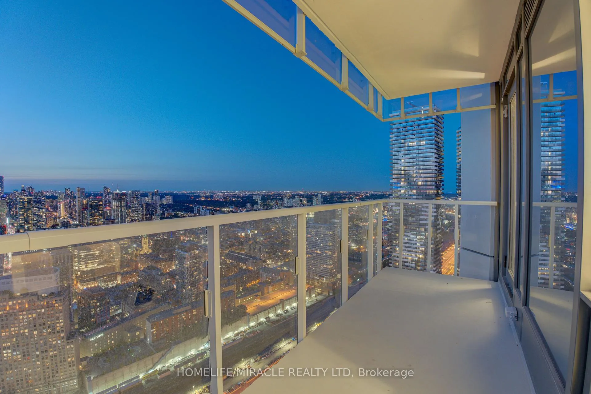 Photo 17 of Unit 5307, 28 Freeland Street, Toronto, Waterfront Communities — HOMEH