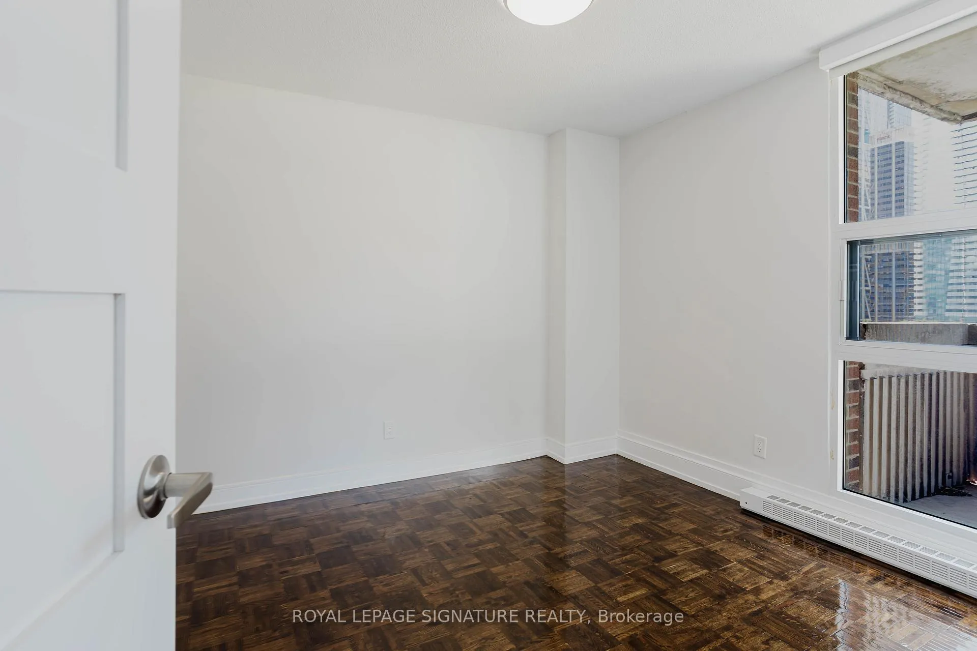 Photo 9 of Unit 1806, 33 Isabella Street, Toronto, Church-Yonge Corridor — HOMEH