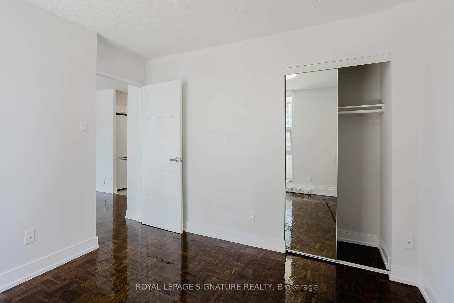 Photo 10 of Unit 1806, 33 Isabella Street, Toronto, Church-Yonge Corridor — HOMEH