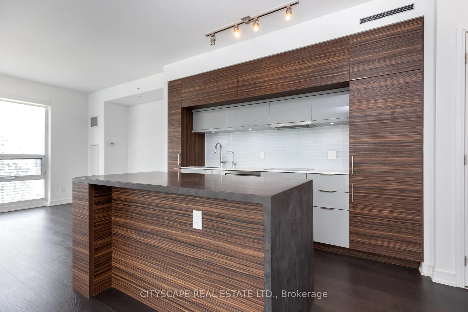 Photo 4 of Unit 4302, 88 Scott Street, Toronto, Waterfront Communities — HOMEH