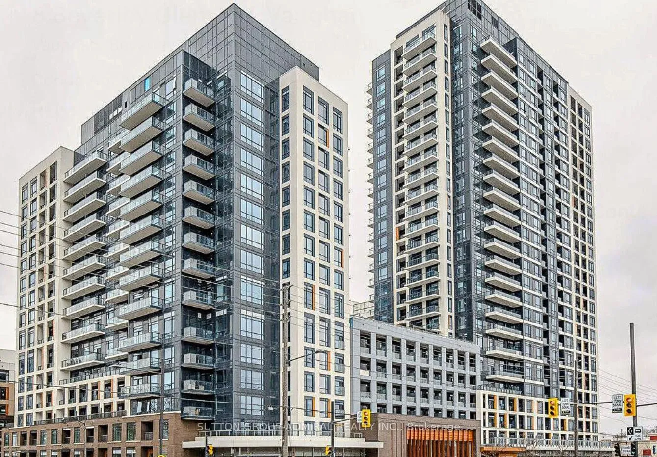 Front of Unit 307, 8 Beverley Glen Boulevard