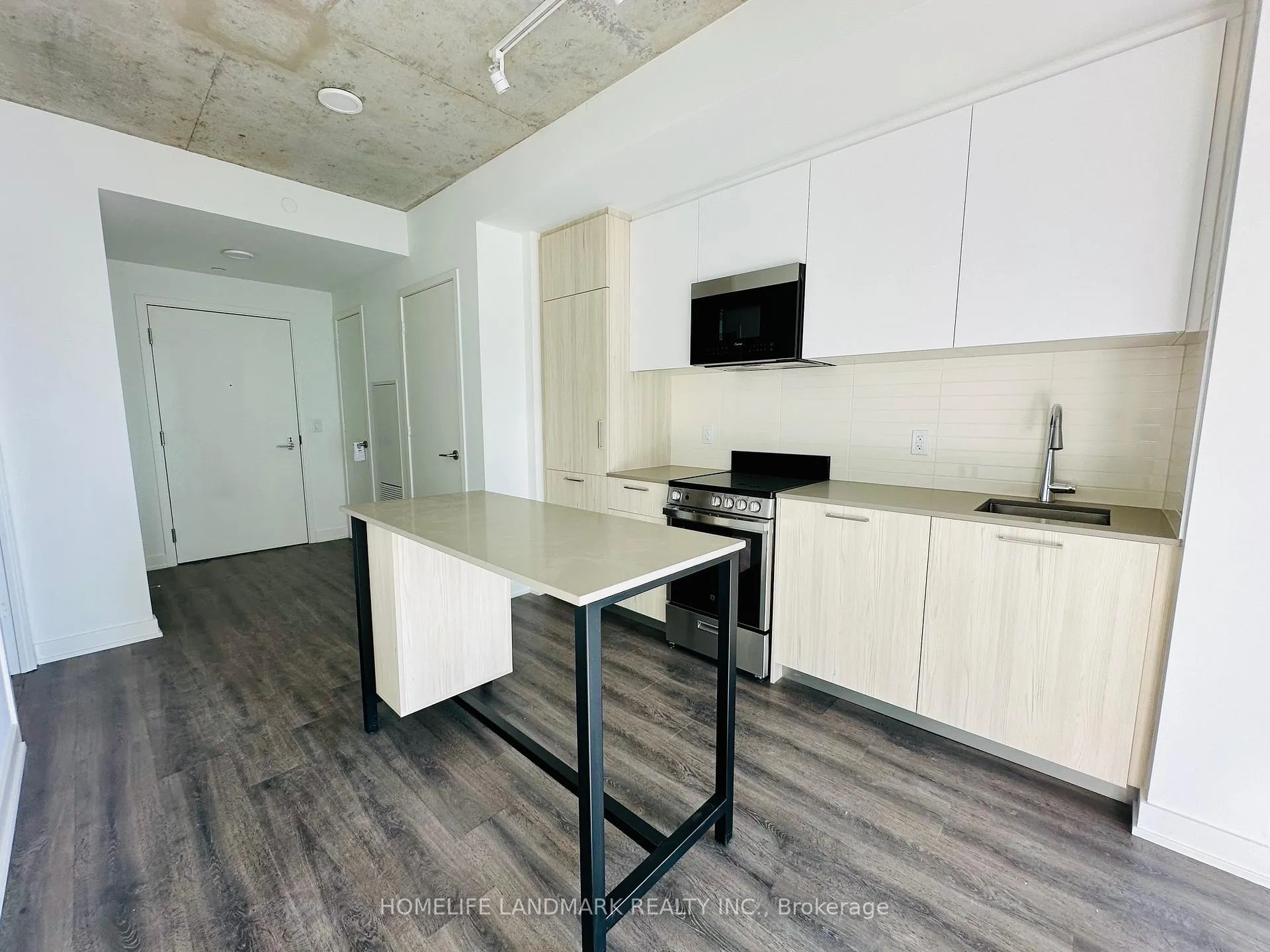 Photo 3 of Unit 2403, 65 Mutual Street, Toronto, Church-Yonge Corridor — HOMEH