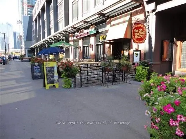 Photo 2 of Unit 804, 38 The Esplanade, Toronto, Waterfront Communities — HOMEH