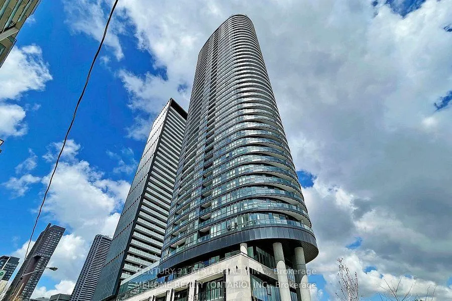 Photo 2 of Unit 3219, 585 Bloor Street E, Toronto, North St. James Town — HOMEH