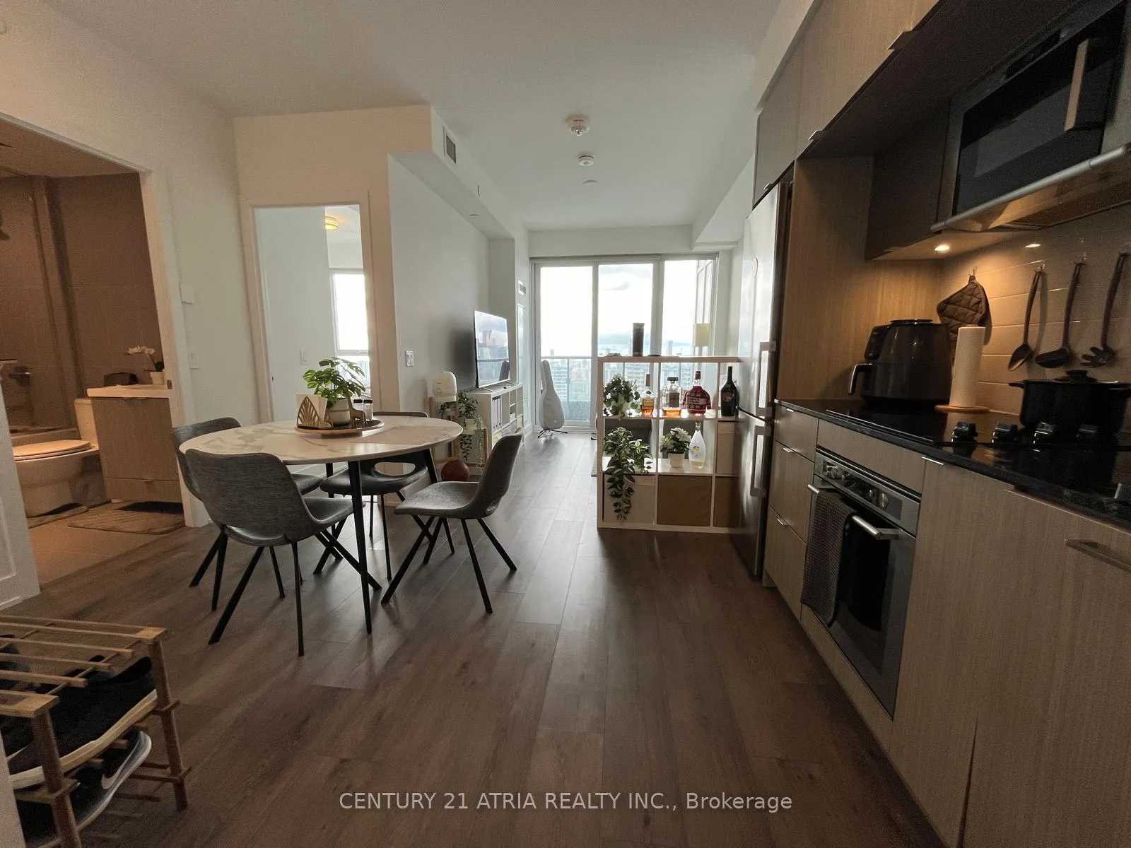 Photo 8 of Unit 3219, 585 Bloor Street E, Toronto, North St. James Town — HOMEH