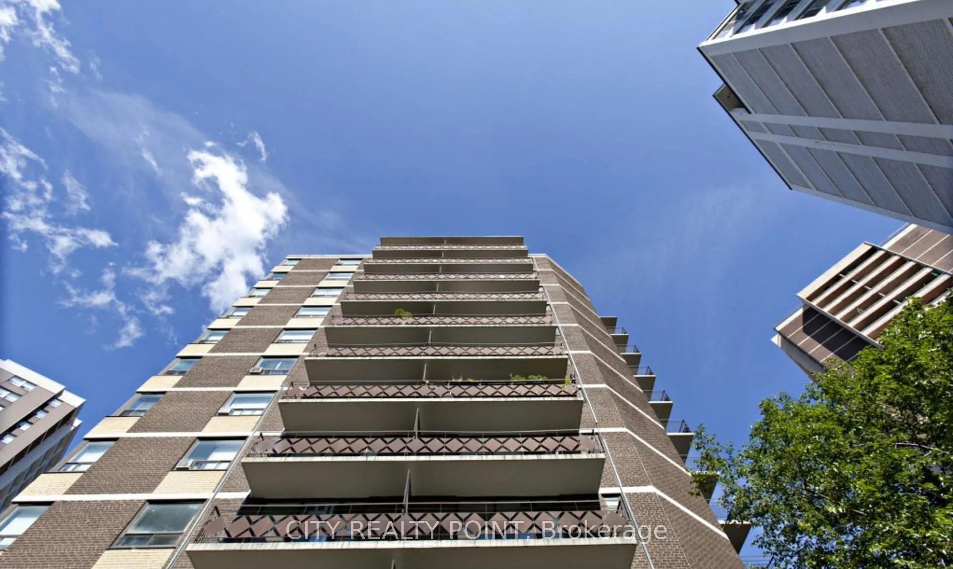 Photo 8 of Unit 1002, 55 Isabella Street, Toronto, Church-Yonge Corridor — HOMEH
