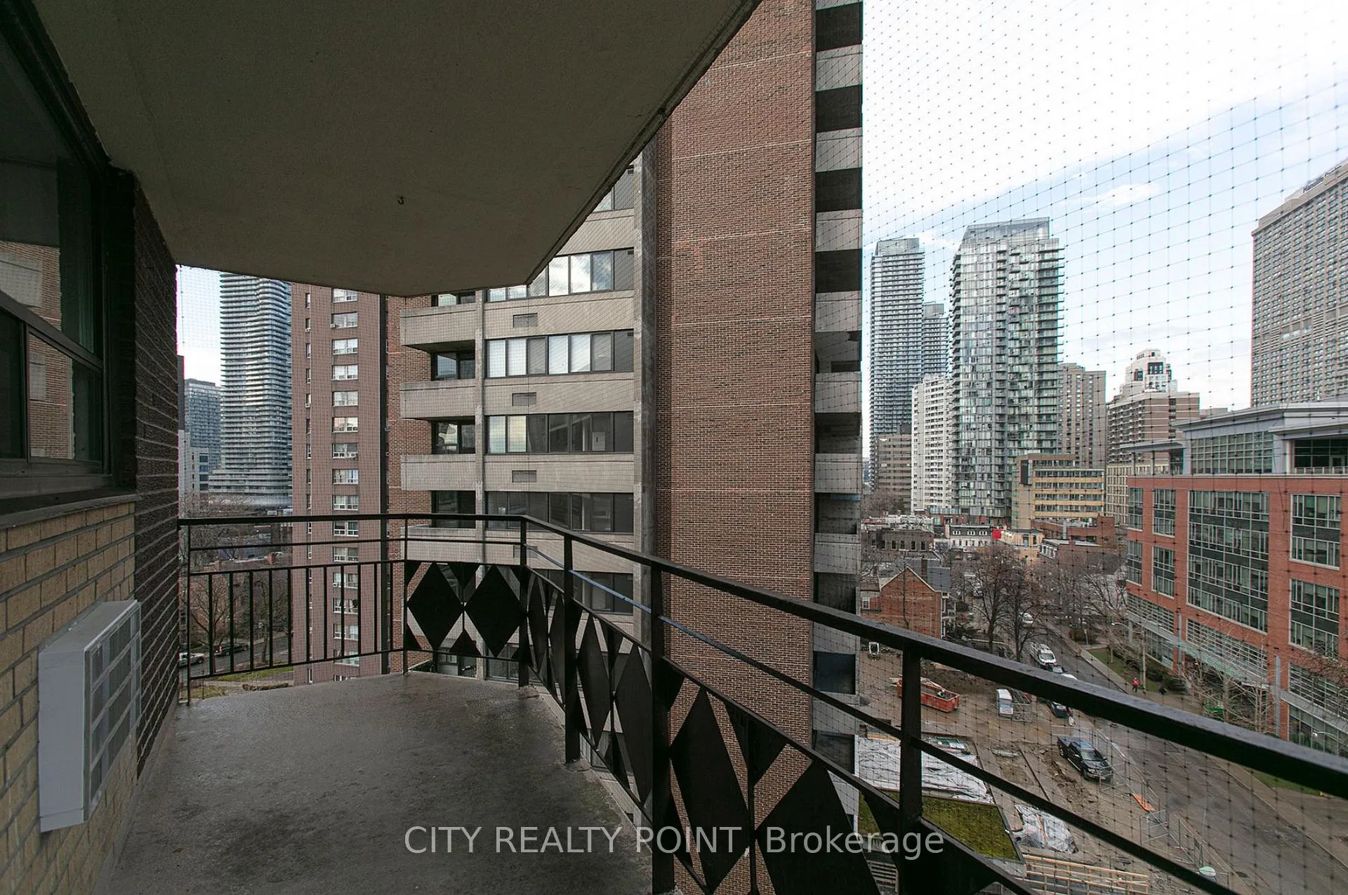 Photo 9 of Unit 1002, 55 Isabella Street, Toronto, Church-Yonge Corridor — HOMEH