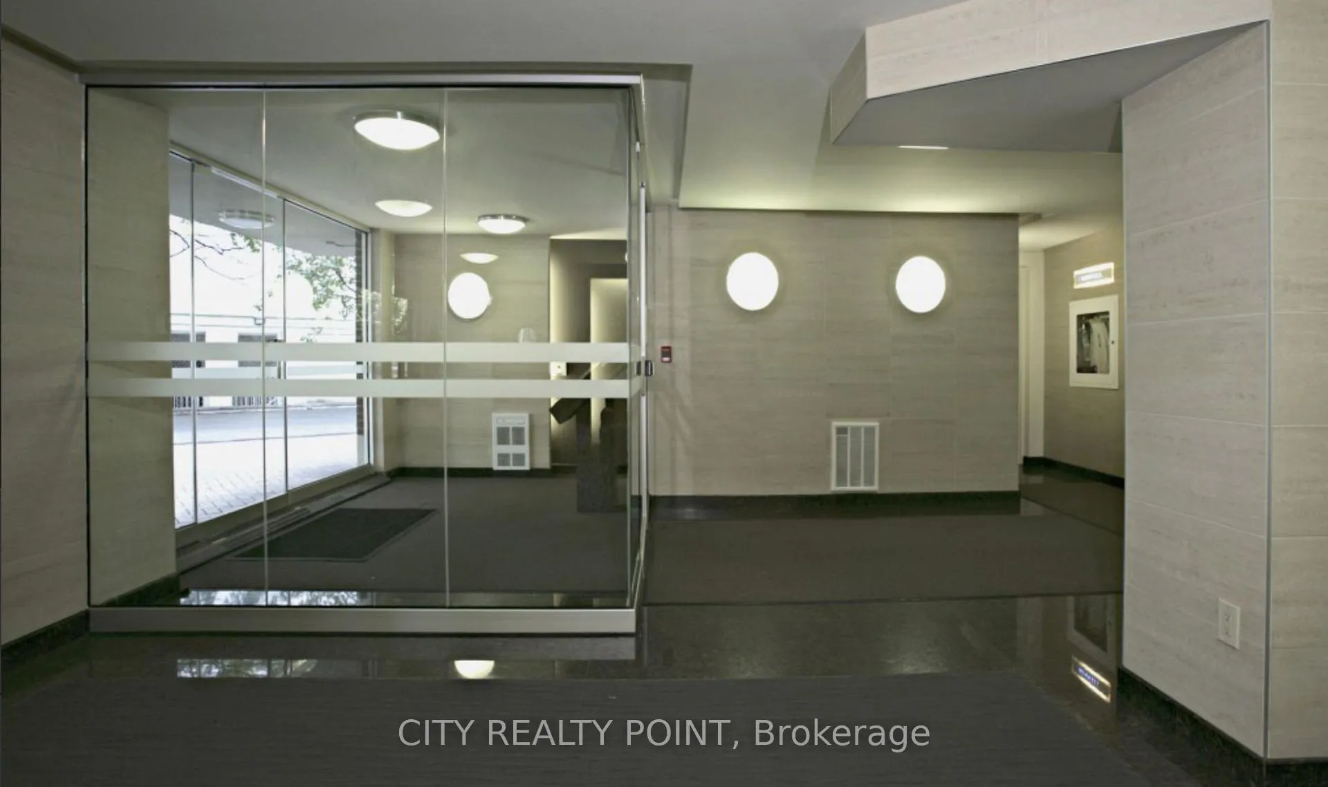 Photo 10 of Unit 1002, 55 Isabella Street, Toronto, Church-Yonge Corridor — HOMEH