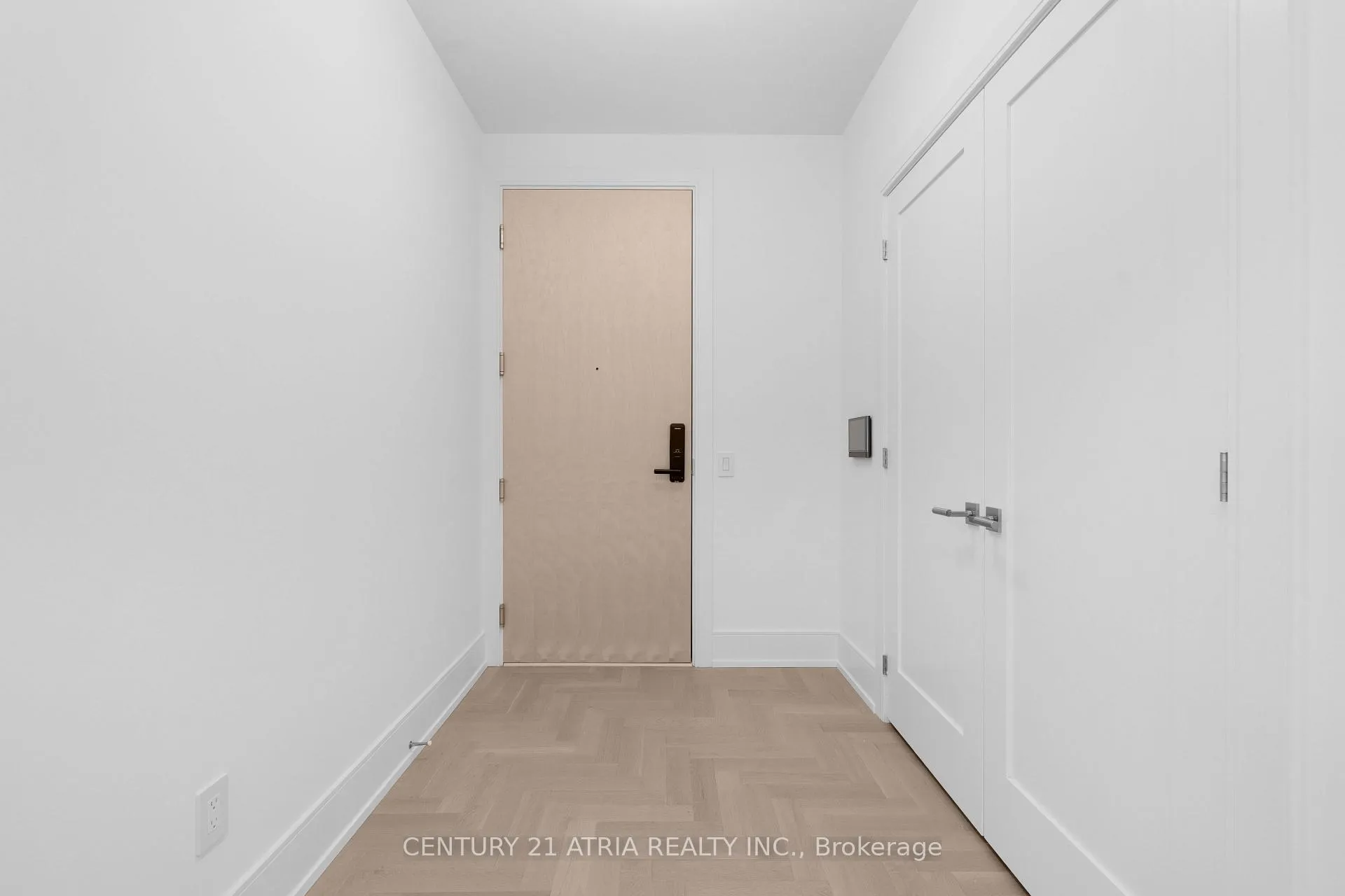 Photo 6 of Unit 1007, 155 Merchants' Wharf, Toronto, Waterfront Communities — HOMEH