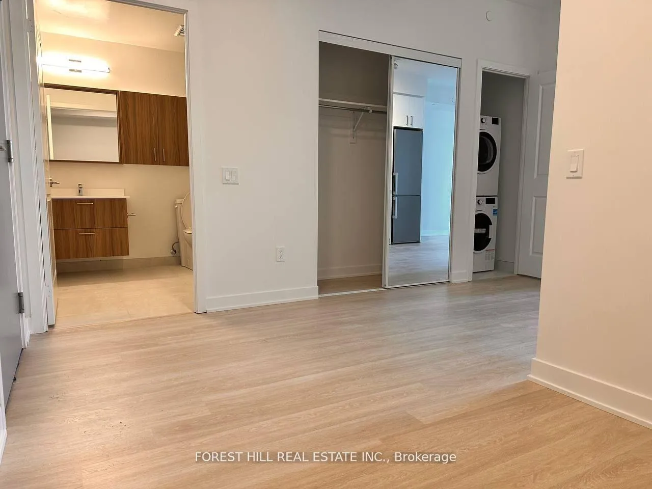 Photo 13 of Unit B1804, 50 Upper Mall Way, Vaughan, Brownridge — HOMEH