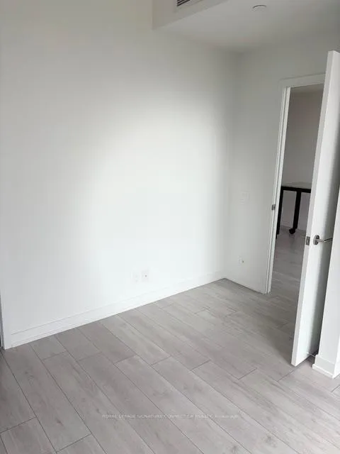 Photo 3 of Unit 2701, 39 Mary Street, Barrie, City Centre — HOMEH