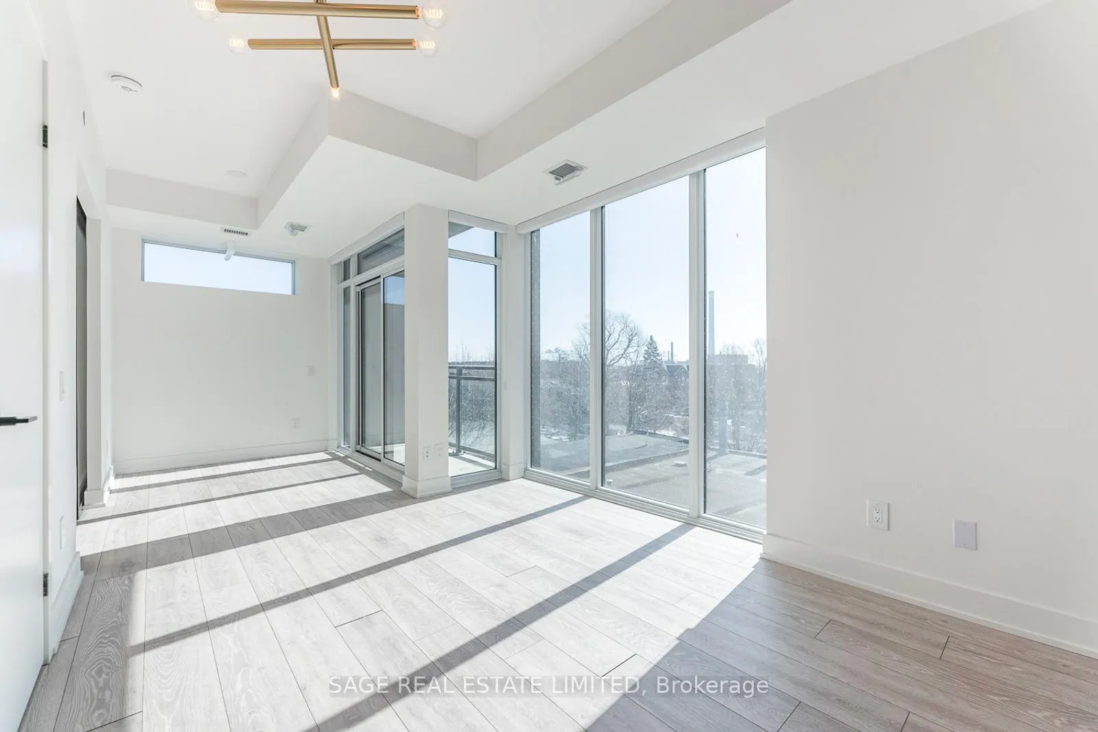 Photo 4 of Unit 407, 1285 Queen Street E, Toronto, Greenwood-Coxwell — HOMEH