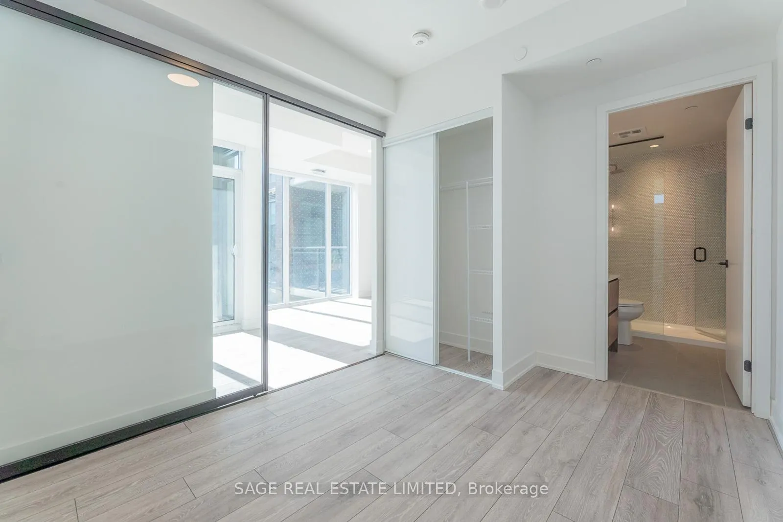 Photo 6 of Unit 407, 1285 Queen Street E, Toronto, Greenwood-Coxwell — HOMEH