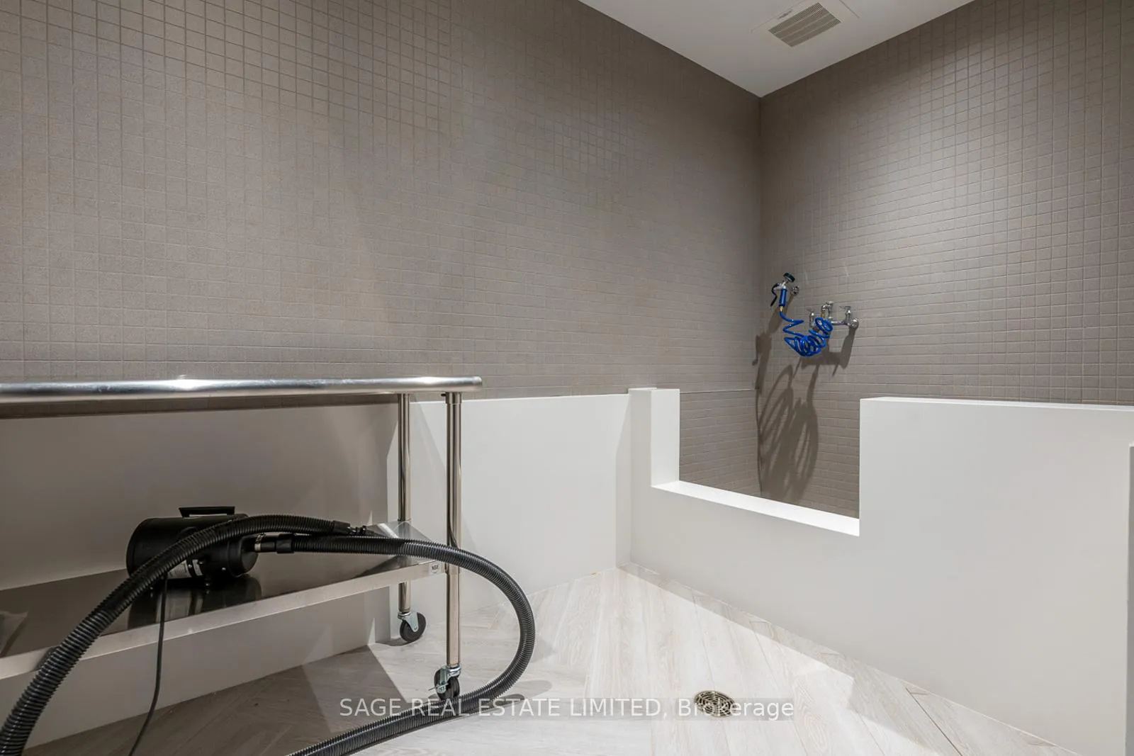 Photo 12 of Unit 407, 1285 Queen Street E, Toronto, Greenwood-Coxwell — HOMEH