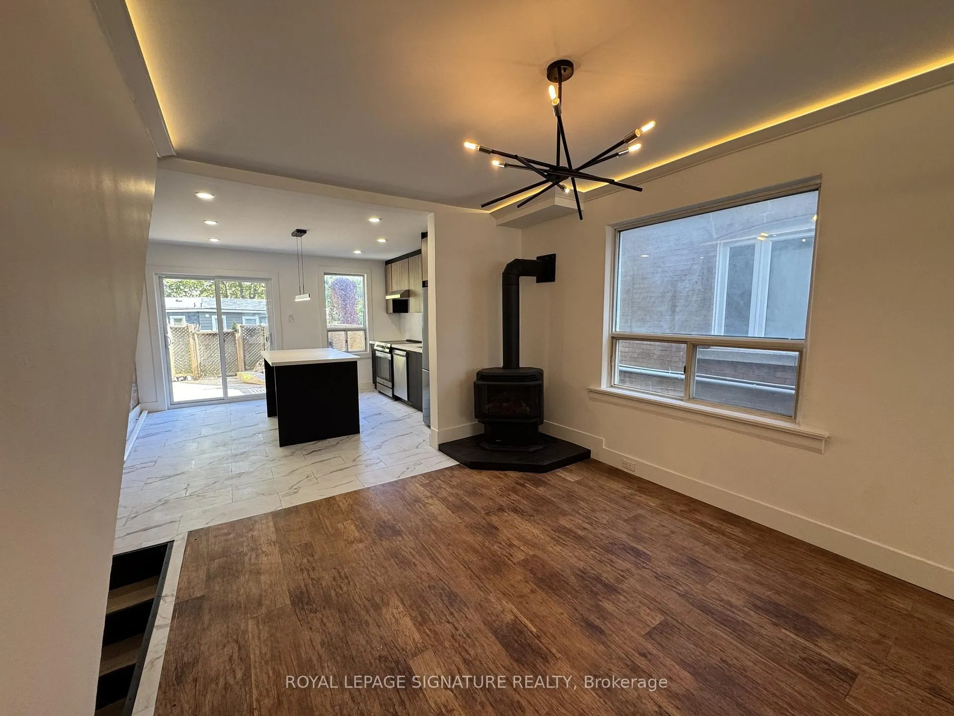 Photo 15 of Unit Main & Lower, 25 Firstbrooke Road, Toronto, East End-Danforth — HOMEH