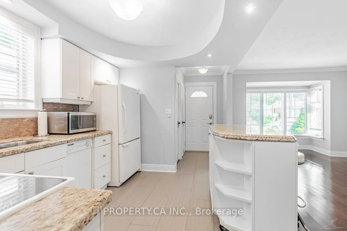 Photo 16 of Unit Upper, 26 Rednor Road, Toronto, East York — HOMEH