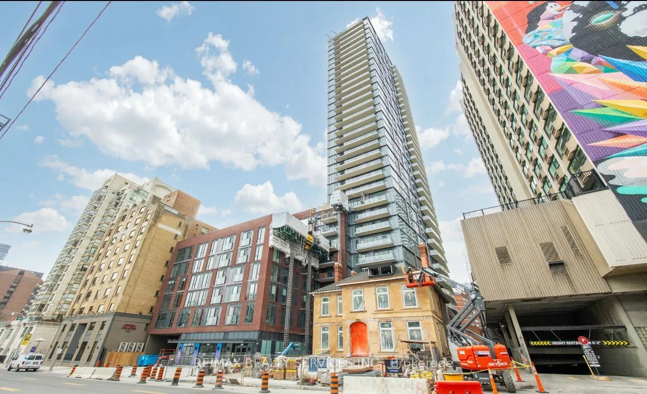 Front of Unit 2901, 308 Jarvis Street