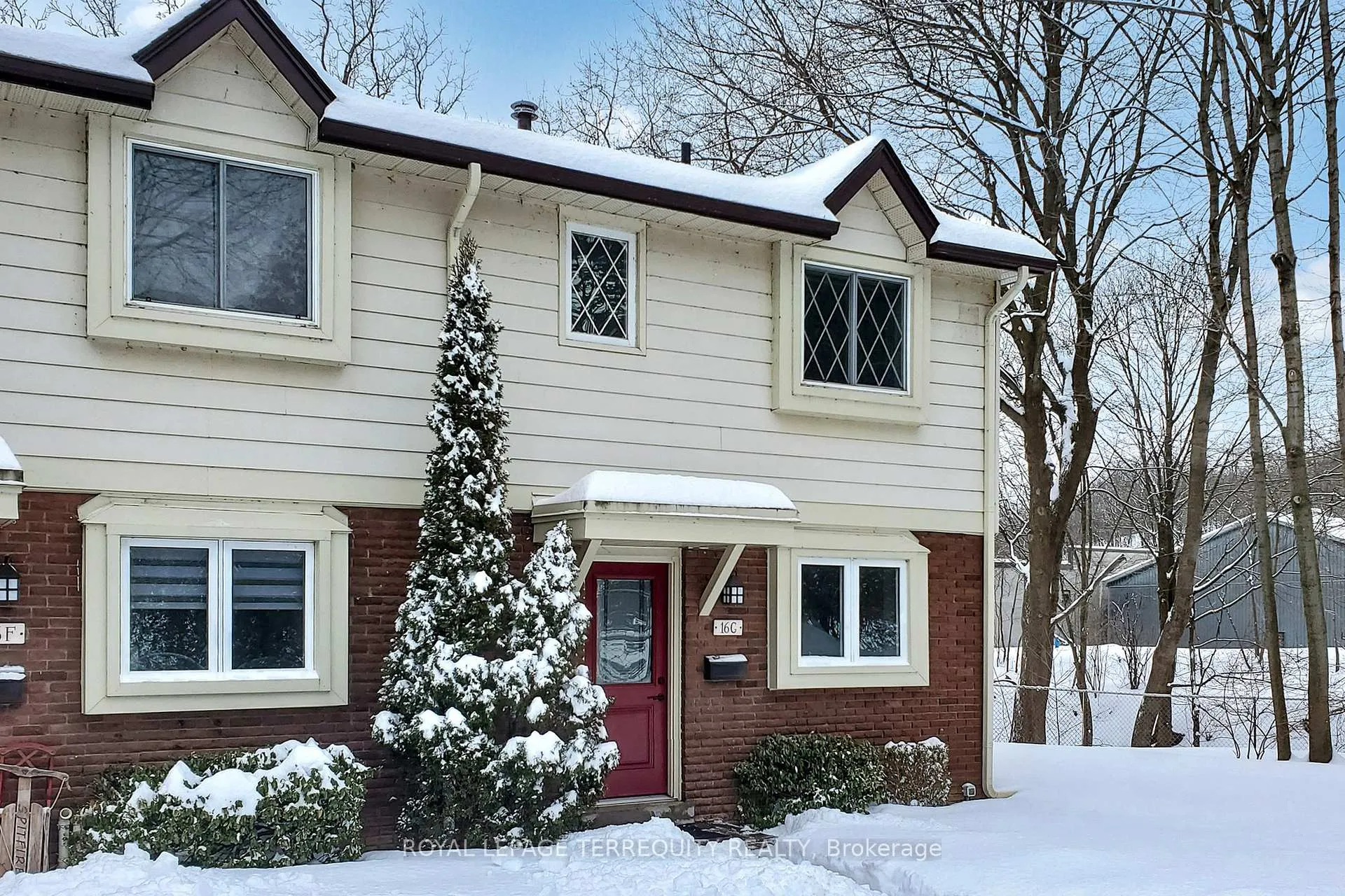Photo 2 of Unit G, 16 Bond Street, Hamilton, Dundas — HOMEH