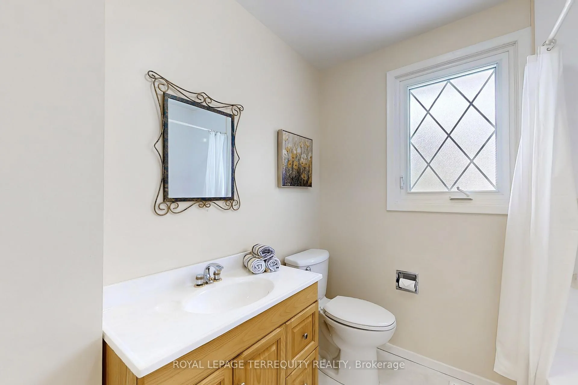 Photo 22 of Unit G, 16 Bond Street, Hamilton, Dundas — HOMEH