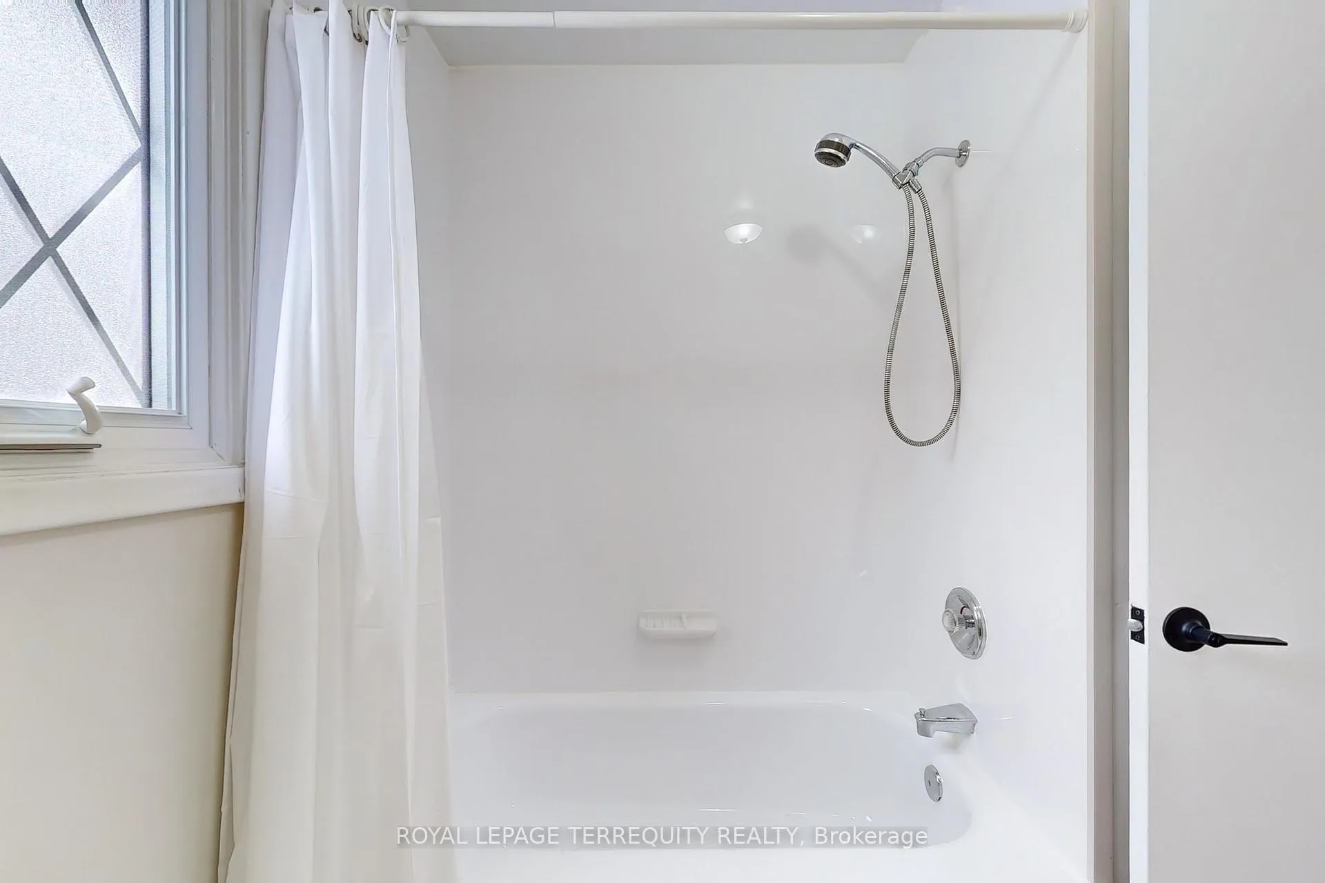 Photo 23 of Unit G, 16 Bond Street, Hamilton, Dundas — HOMEH