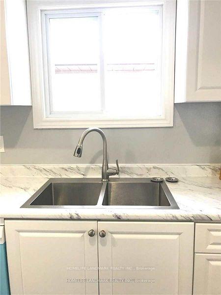 Photo 8 of 478 Leacock Drive, Barrie, Letitia Heights — HOMEH