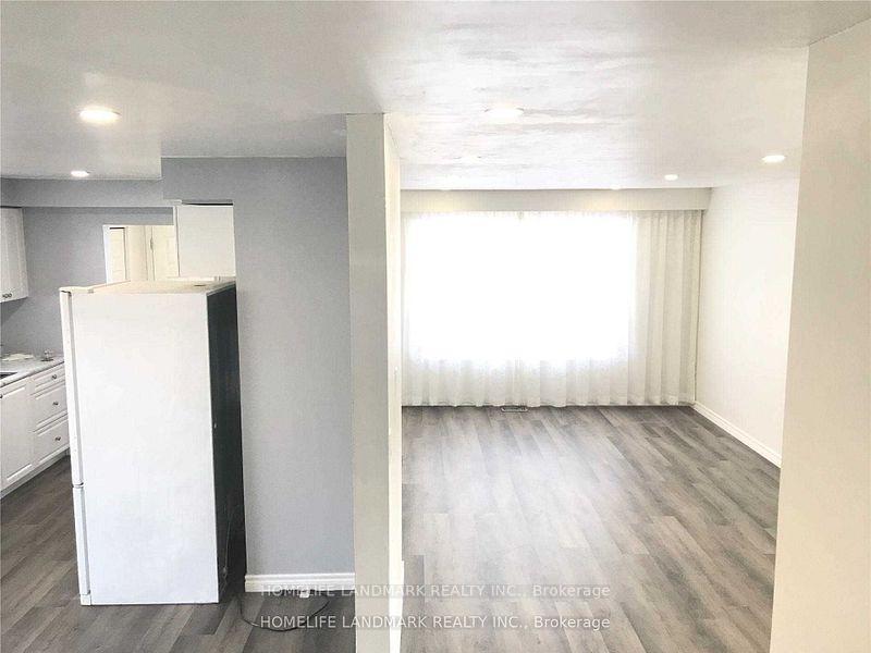 Photo 10 of 478 Leacock Drive, Barrie, Letitia Heights — HOMEH