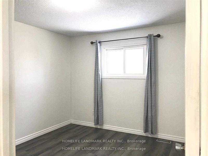Photo 12 of 478 Leacock Drive, Barrie, Letitia Heights — HOMEH