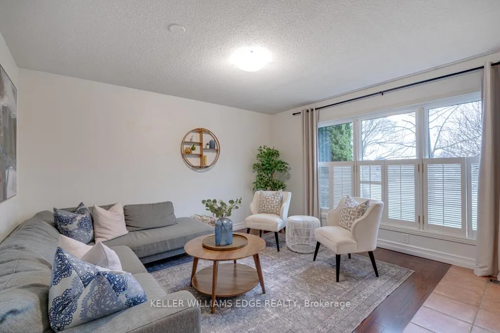Photo 4 of 24 Bentley Place, Hamilton, Gilbert — HOMEH