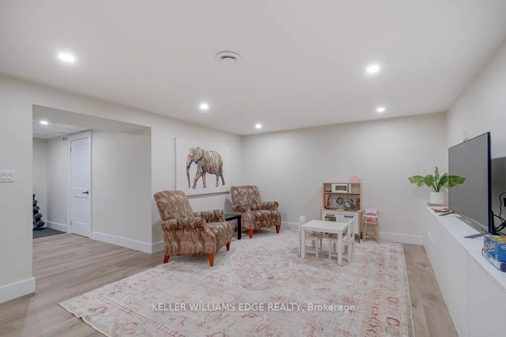 Photo 29 of 24 Bentley Place, Hamilton, Gilbert — HOMEH