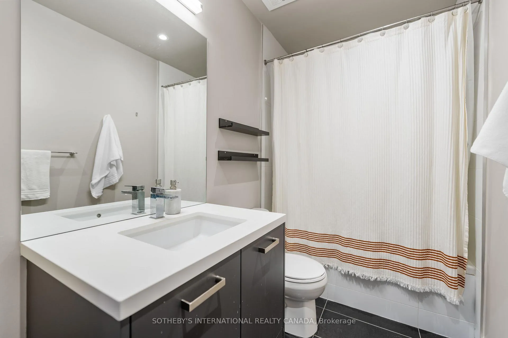 Photo 9 of Unit PH06, 608 Richmond Street W, Toronto, Waterfront Communities — HOMEH