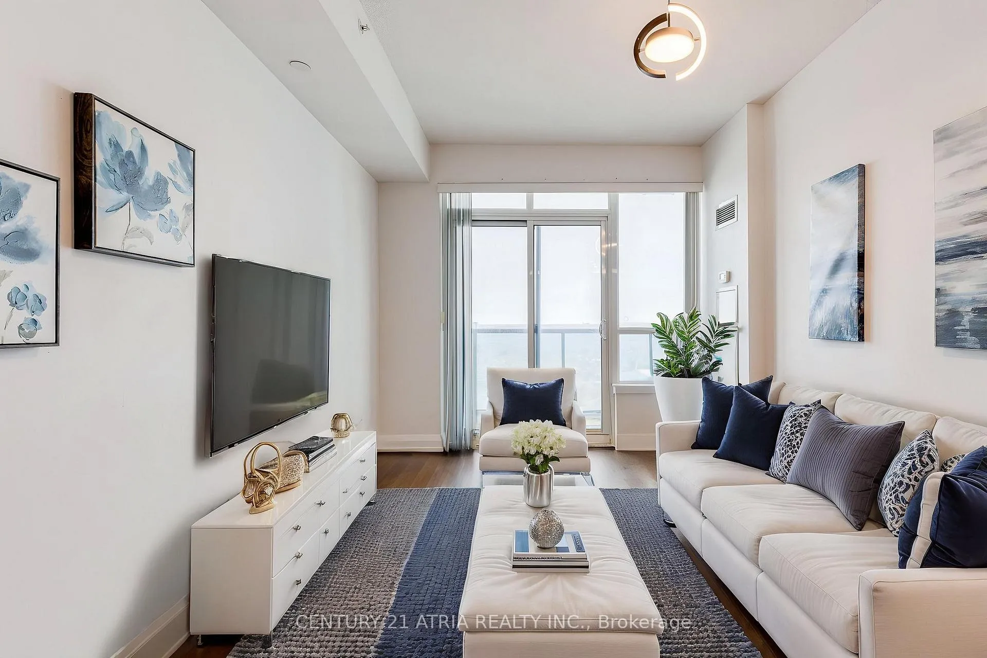 Photo 8 of Unit 2533, 7161 Yonge Street, Markham, Thornhill — HOMEH