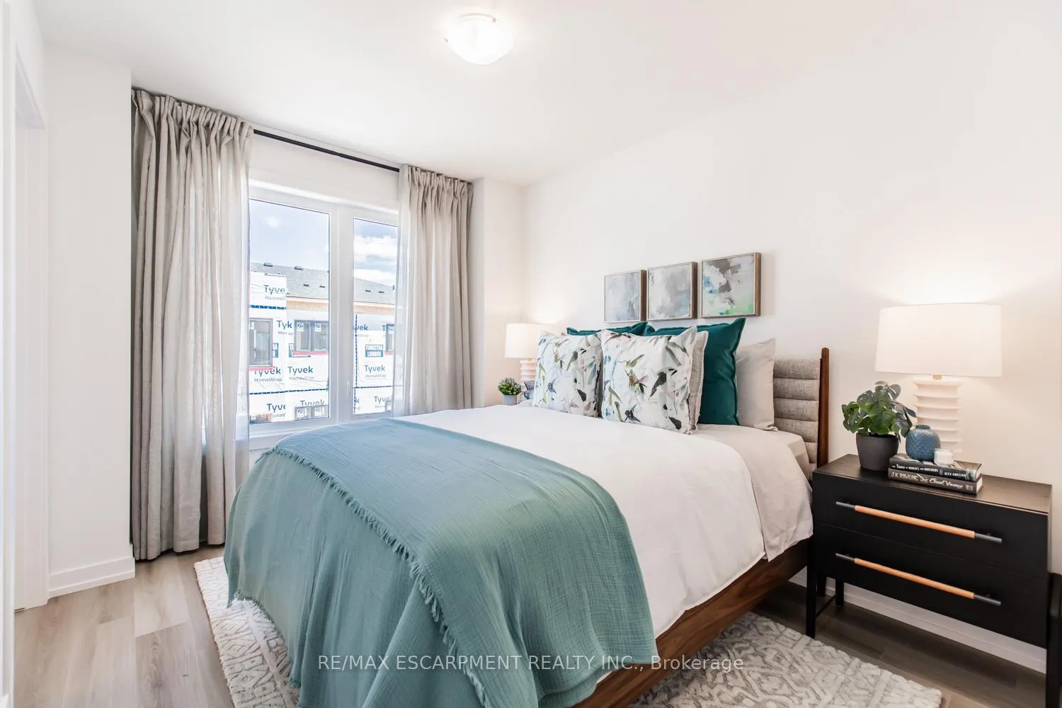 Photo 16 of 265 Burke Street, Hamilton, Waterdown — HOMEH