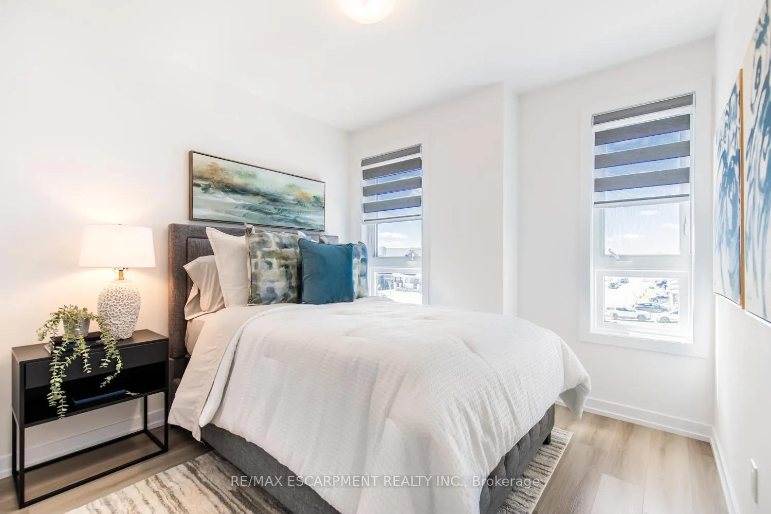 Photo 18 of 265 Burke Street, Hamilton, Waterdown — HOMEH
