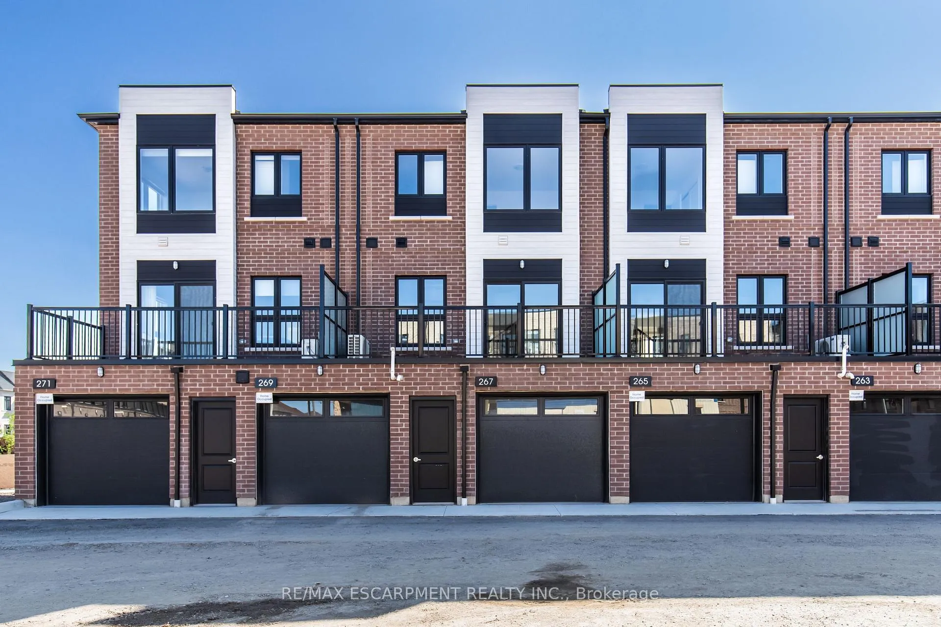 Photo 21 of 265 Burke Street, Hamilton, Waterdown — HOMEH