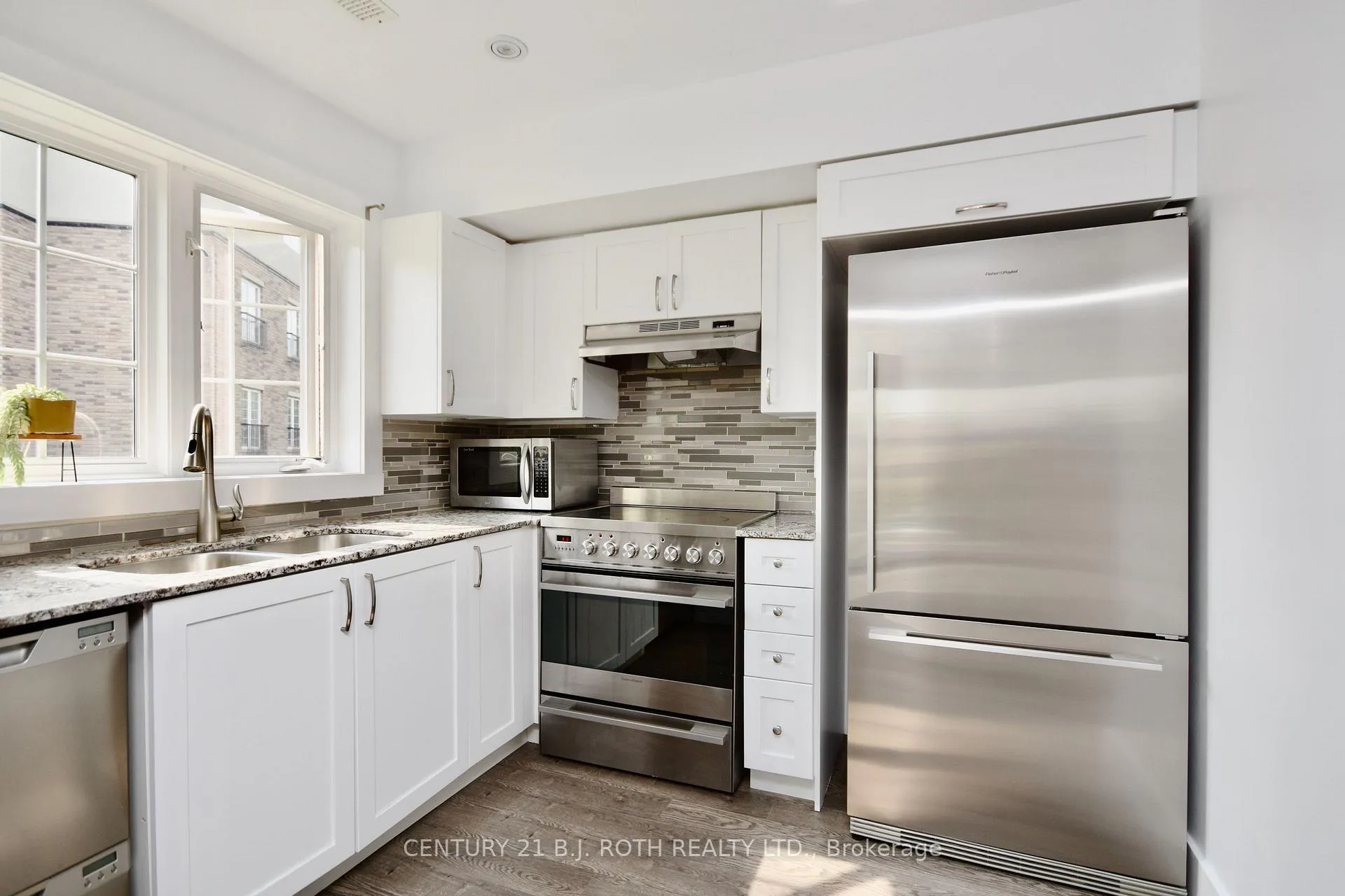 Photo 3 of Unit 6, 51 Ferndale Drive, Barrie, Ardagh — HOMEH
