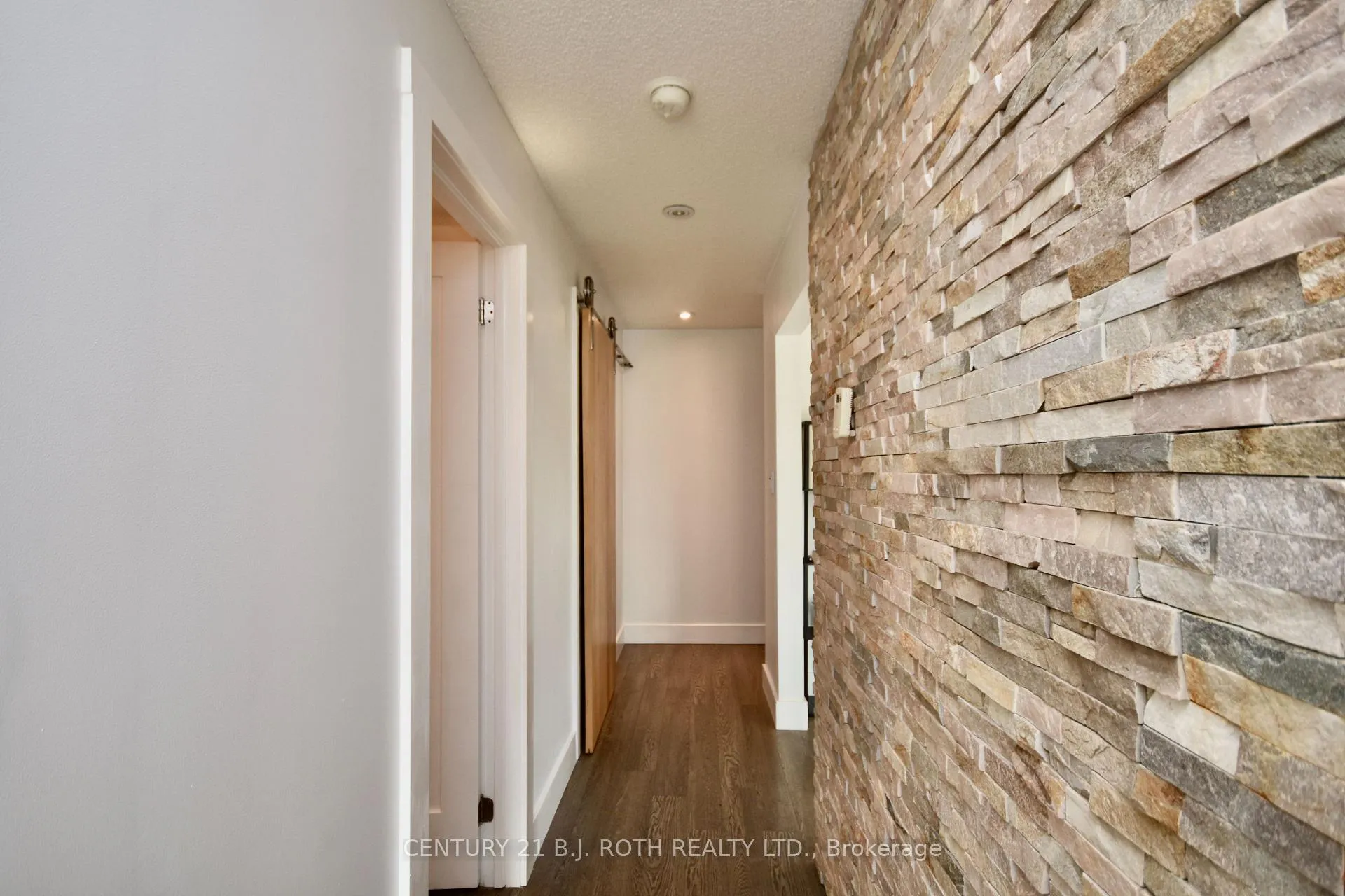 Photo 8 of Unit 6, 51 Ferndale Drive, Barrie, Ardagh — HOMEH