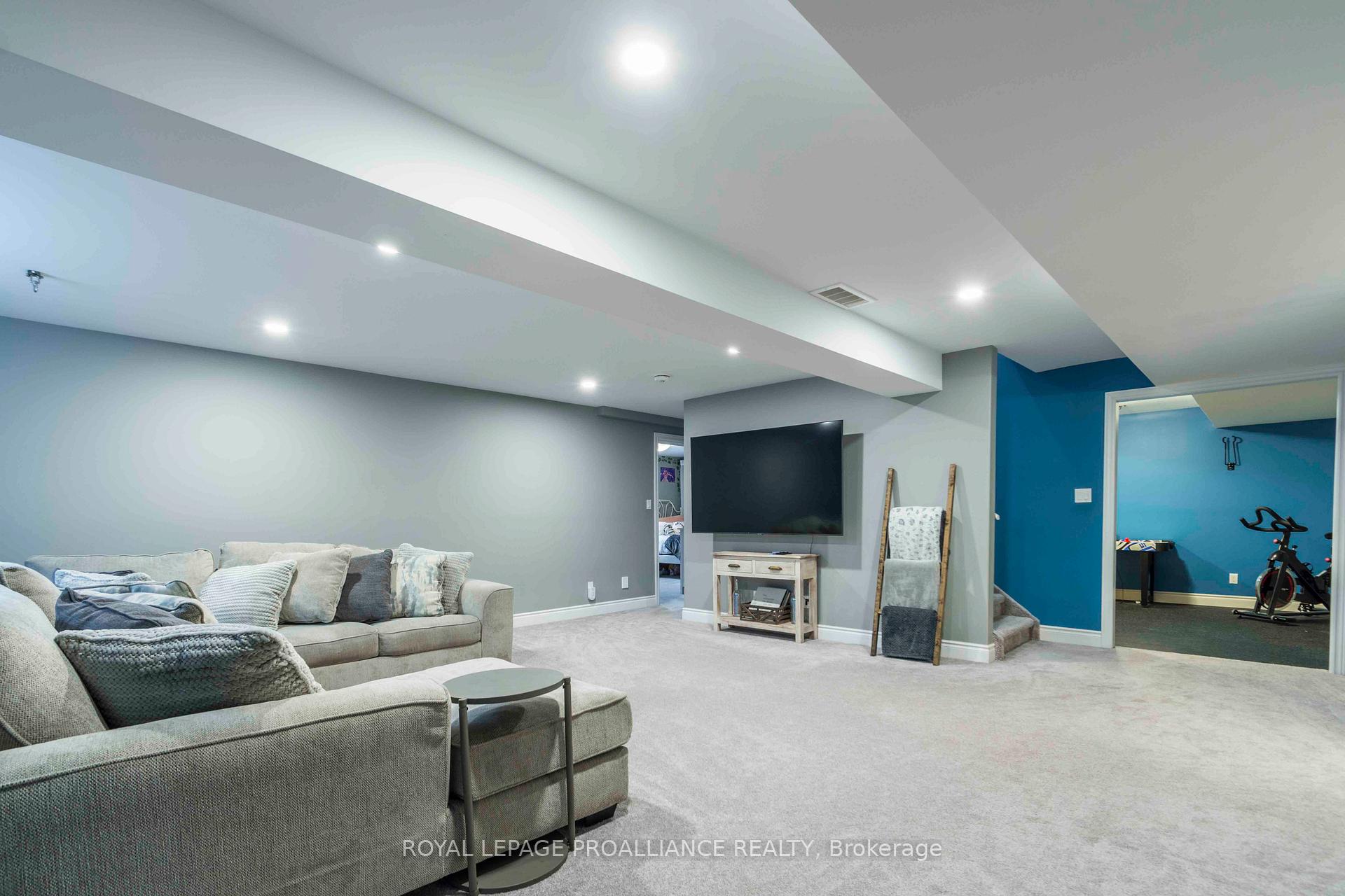 Photo 22 of 38 Deacon Place, Belleville, Belleville Ward — HOMEH