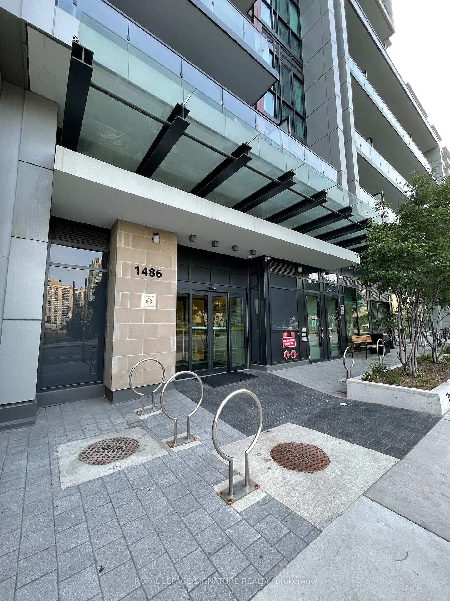 Photo 2 of Unit 904, 1486 Bathurst Street, Toronto, Humewood-Cedarvale — HOMEH