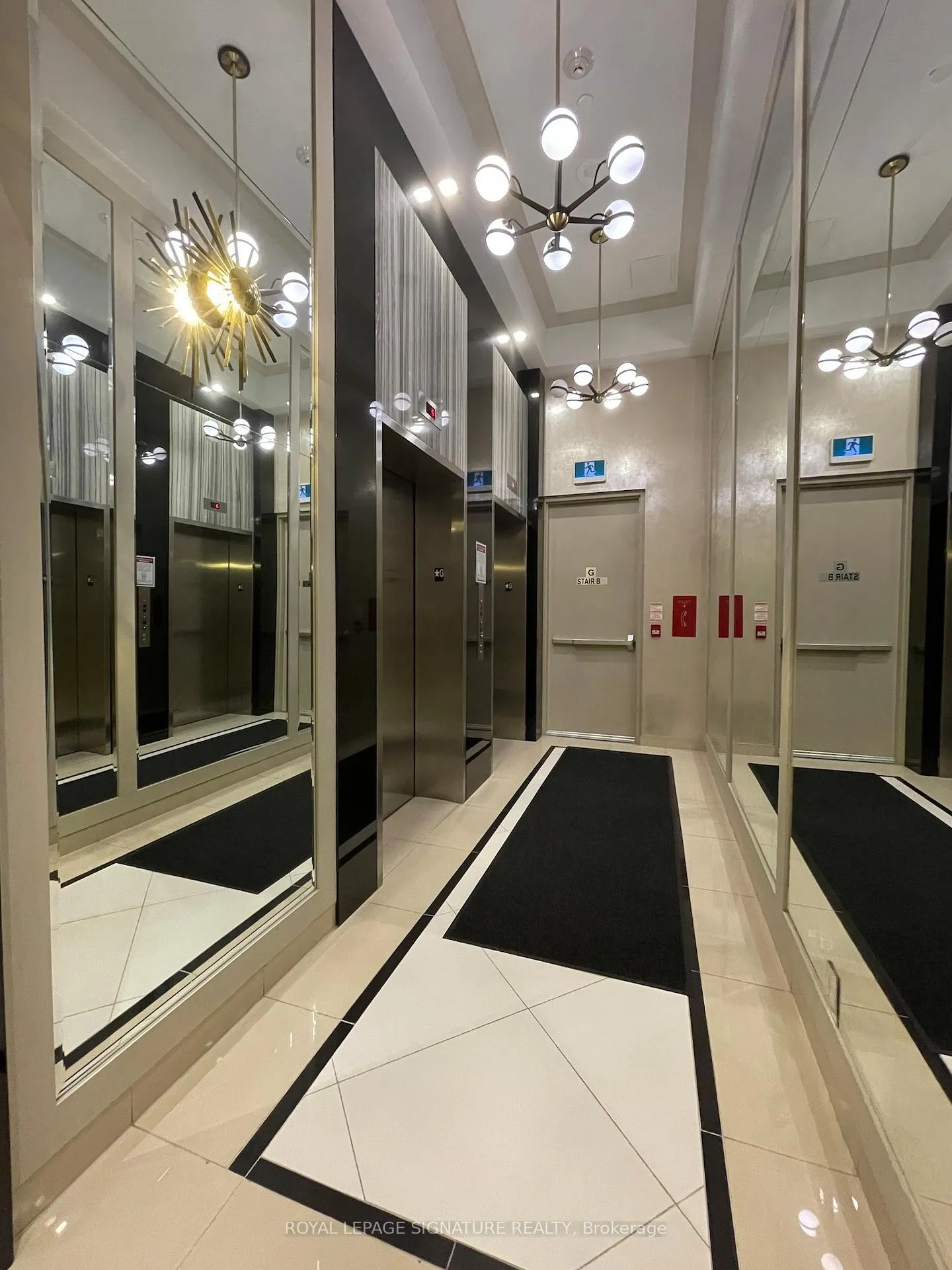 Photo 3 of Unit 904, 1486 Bathurst Street, Toronto, Humewood-Cedarvale — HOMEH