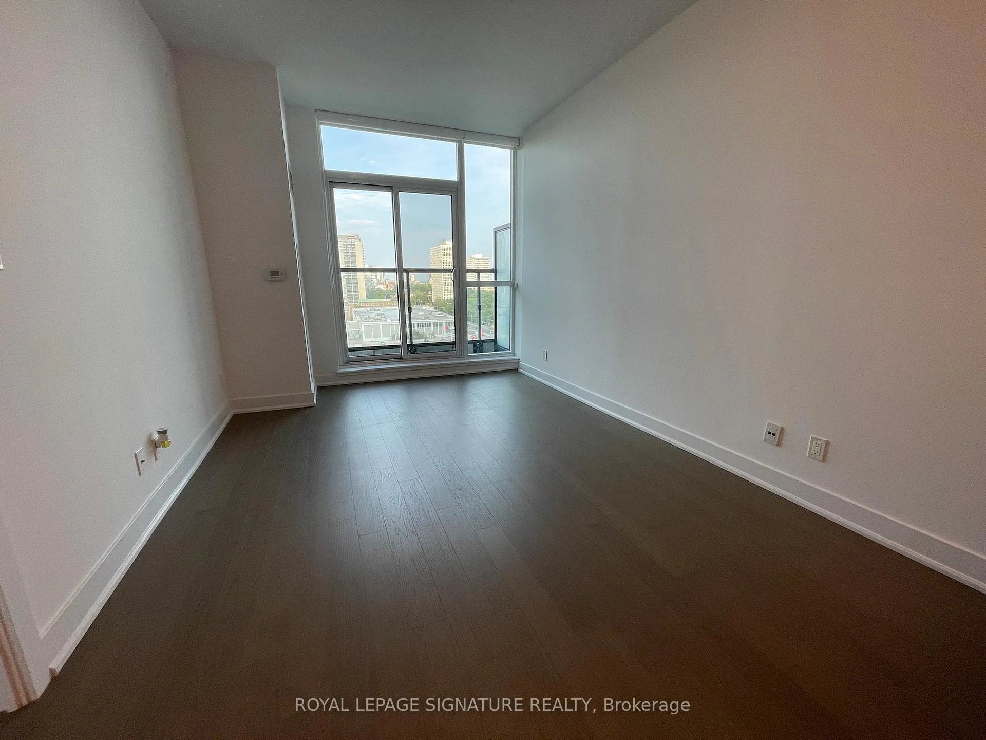 Photo 8 of Unit 904, 1486 Bathurst Street, Toronto, Humewood-Cedarvale — HOMEH